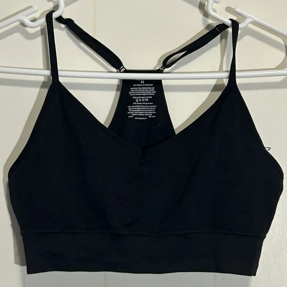 Crane women’s black racer back sports bra size medium with adjustable straps